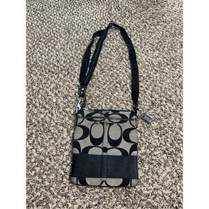 Coach black and white canvas crossbody bag women’s